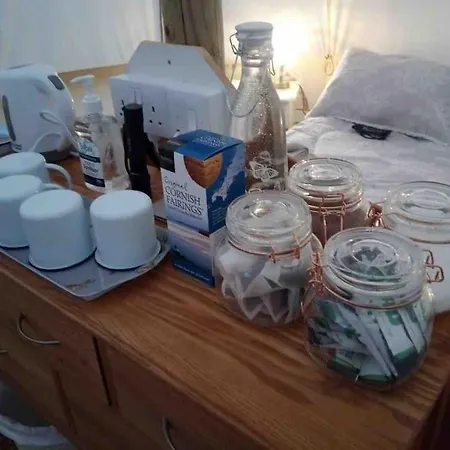 Lüks kamp alanı Cox Hill Glamping Badger Truro